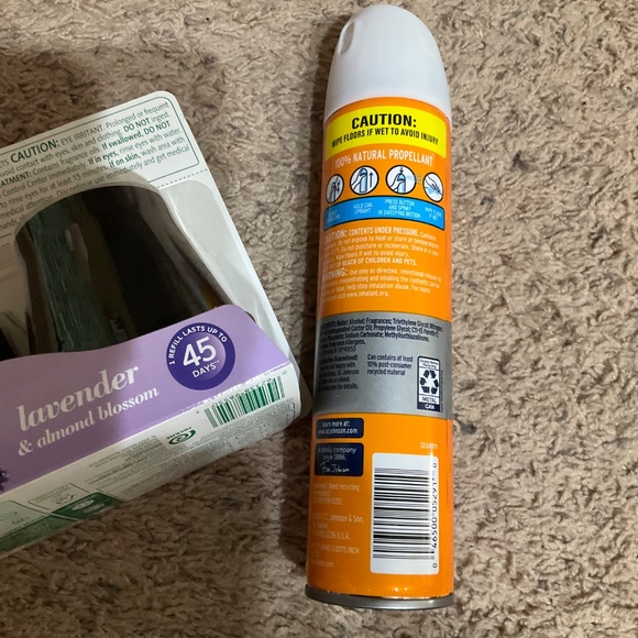 2-PC Bundle 1Air Wick Essential Mist Starter Kit and 1Glade Odor Fighting Mist - Picture 3 of 11